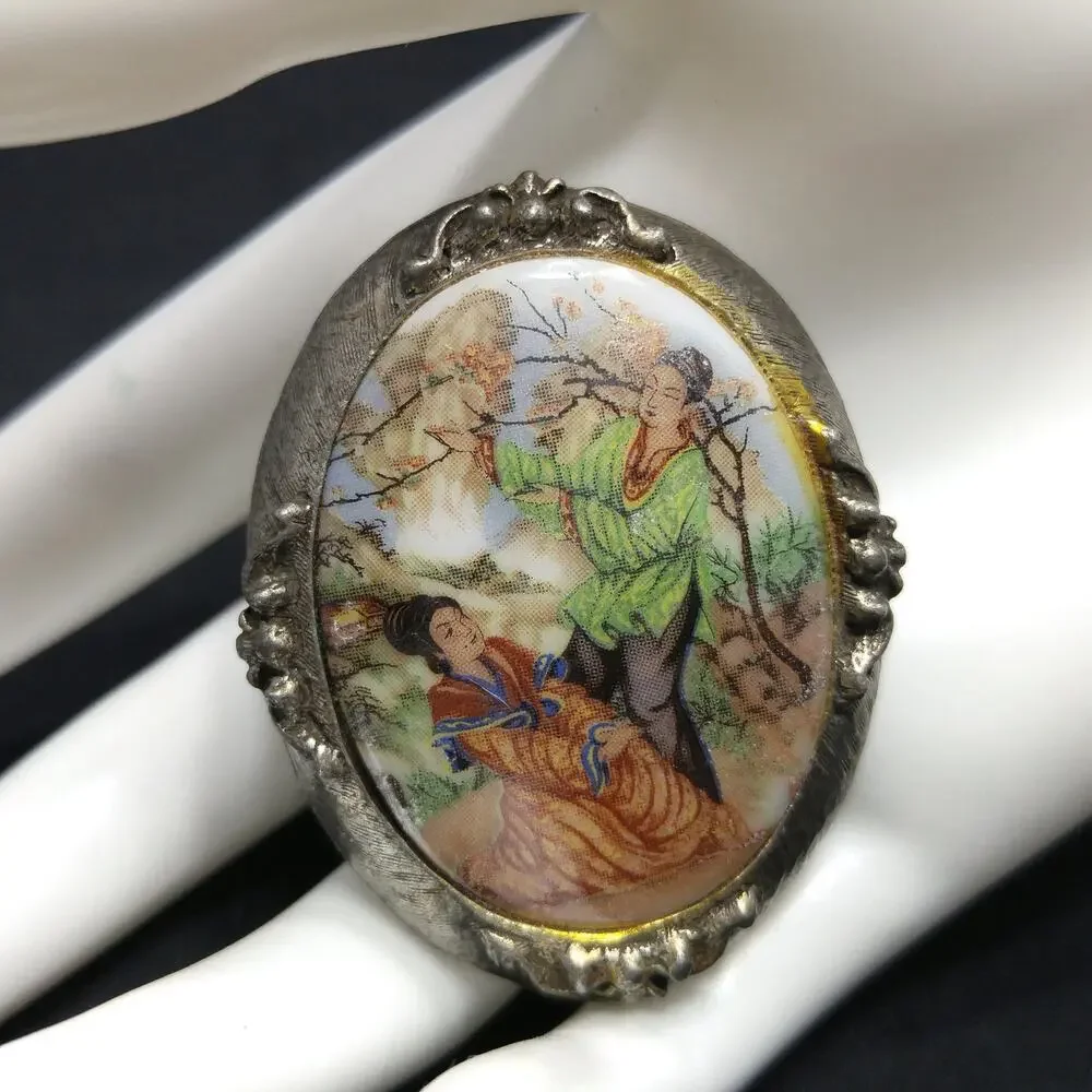 Vintage Porcelain Asian Couple Brooch Pendant Gold Tone Cameo Unsigned